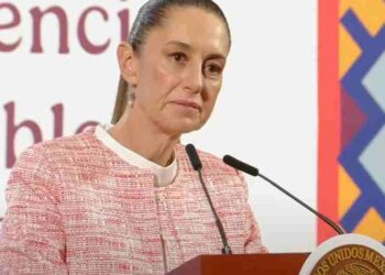 ⚖️ Sheinbaum vs. la Corte: Sin invitación al aniversario de la Constitución