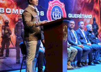 🔥 HONOR A QUIEN PROTEGE: Felifer Macías reconoce el valor del Cuerpo de Bomberos de Querétaro