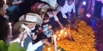 🚨 ¡Ejecutado en pleno festival! Así cayó Carlos Manzo, el alcalde que enfrentó al narco