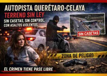 Imagen impactante de la inseguridad en la autopista Querétaro-Celaya: una víctima de asalto aparece atada y golpeada junto a un delincuente armado. El acceso sin caseta refleja la falta de control en esta vía federal. Ideal para ilustrar notas sobre inseguridad, crimen en carreteras, o denuncias ciudadanas. Frases como “zona de peligro” y “el crimen tiene pase libre” refuerzan el mensaje de alerta.