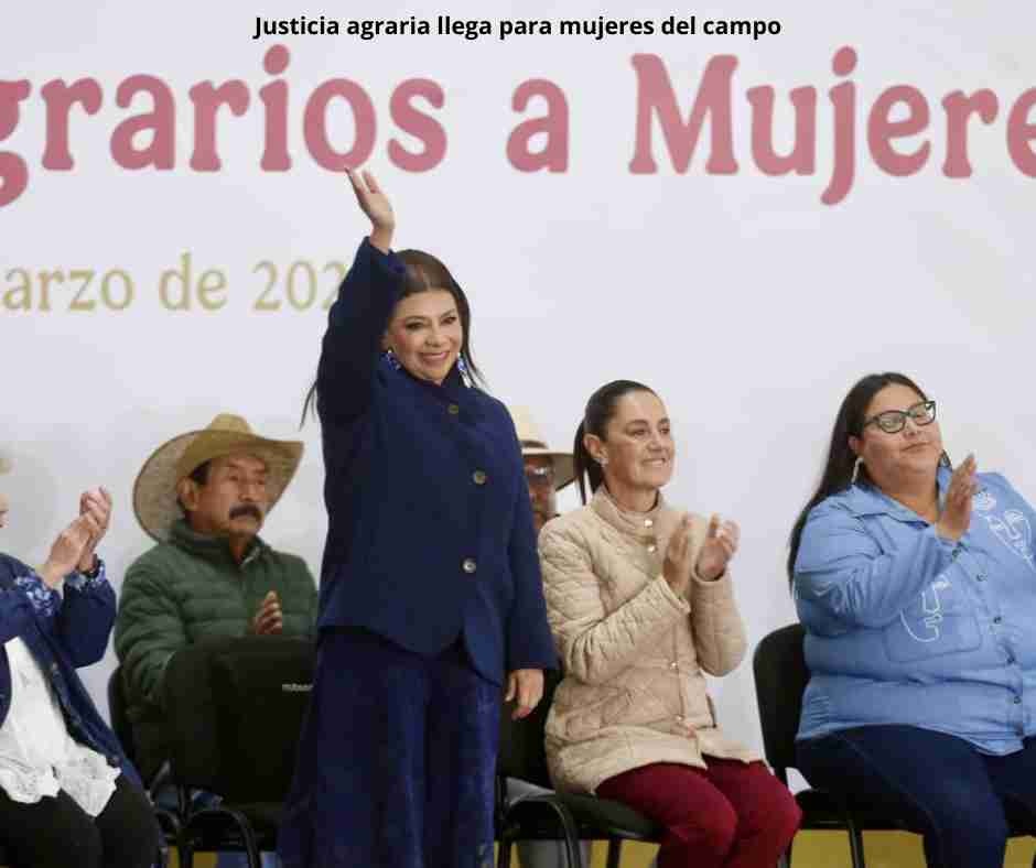 Mujeres campesinas reciben certificados agrarios