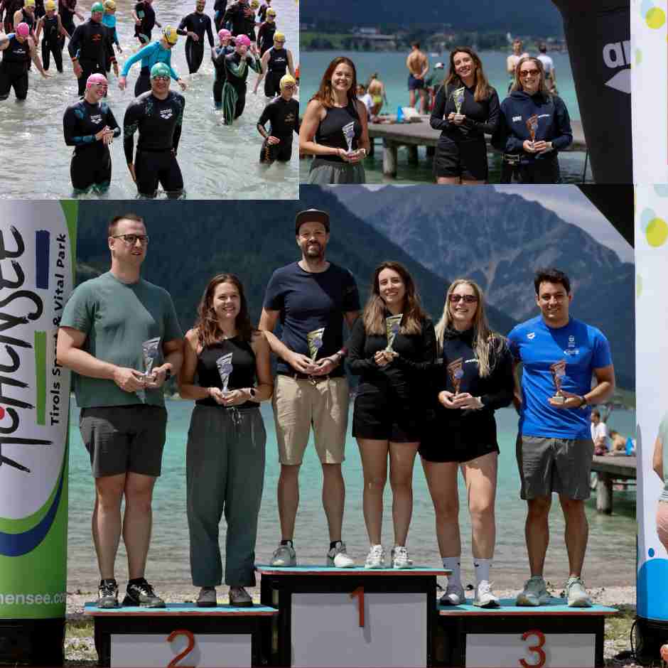 Diana Lucille Marroquín Lira recibe el trofeo de campeona absoluta de los 5 kilómetros del ARENA Alpen Open Water Cup 2026, mientras Alejandro Espinosa aparece entre los competidores y ganadores del evento internacional de aguas abiertas realizado en el lago Achen, Austria.